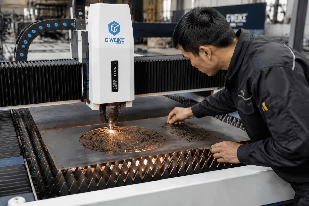 fabric wholesaler testing cutting machine with own material wholesaler conducting material test